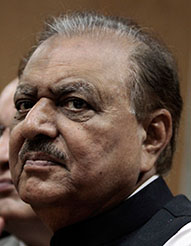 Hussain, Mamnoon